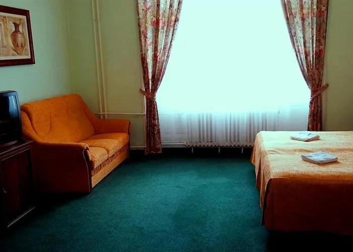 Hotel Ester Karlovy Vary Bagian luar foto