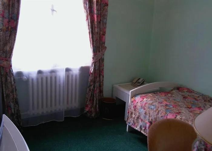 Hotel Ester Karlovy Vary Bagian luar foto
