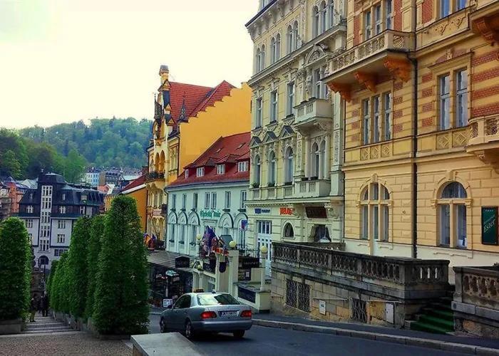 Hotel Ester Karlovy Vary Bagian luar foto